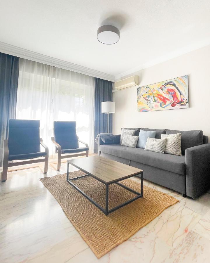 Holidays2Malaga Tomas De Echeverria 150 Mts To Beach & High Speed Wifi & Parking Apartment Екстериор снимка