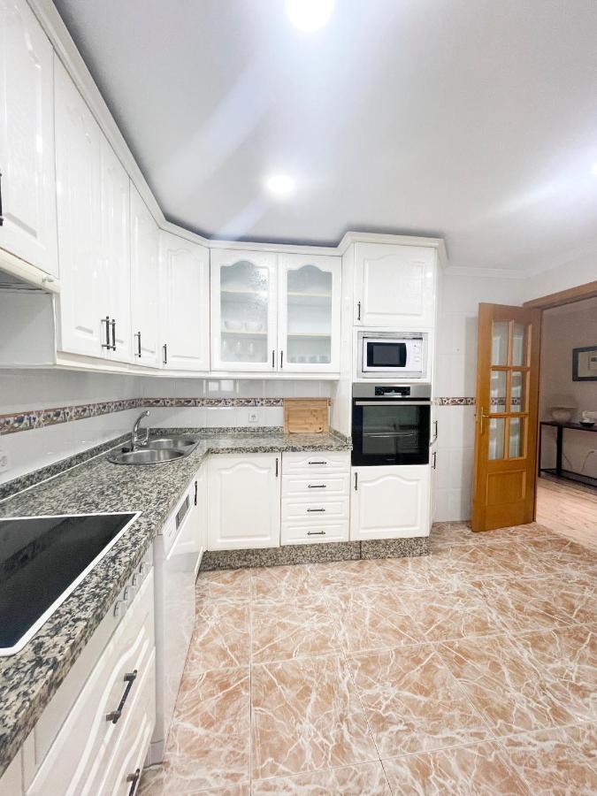 Holidays2Malaga Tomas De Echeverria 150 Mts To Beach & High Speed Wifi & Parking Apartment Екстериор снимка