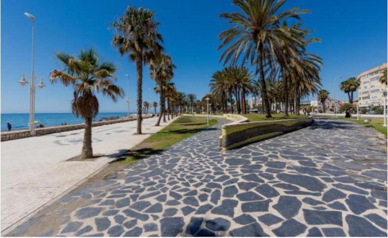Holidays2Malaga Tomas De Echeverria 150 Mts To Beach & High Speed Wifi & Parking Apartment Екстериор снимка